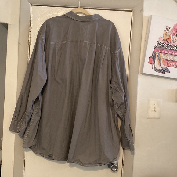 True Nation gray button down good condition - Picture 3 of 4